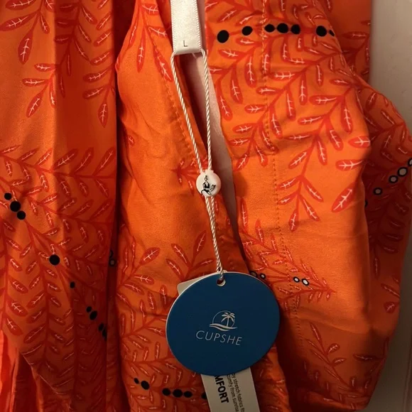 *NWT* Cupshe orange romper - Picture 2 of 3